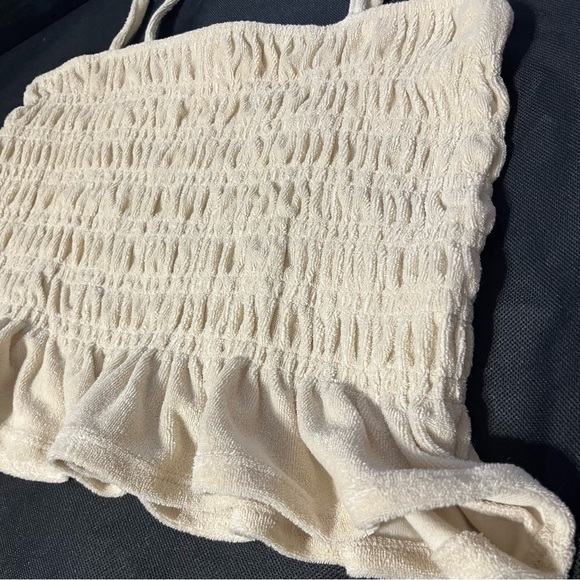 H&M Cream Smocked Crop Top Size Medium - Picture 6 of 6